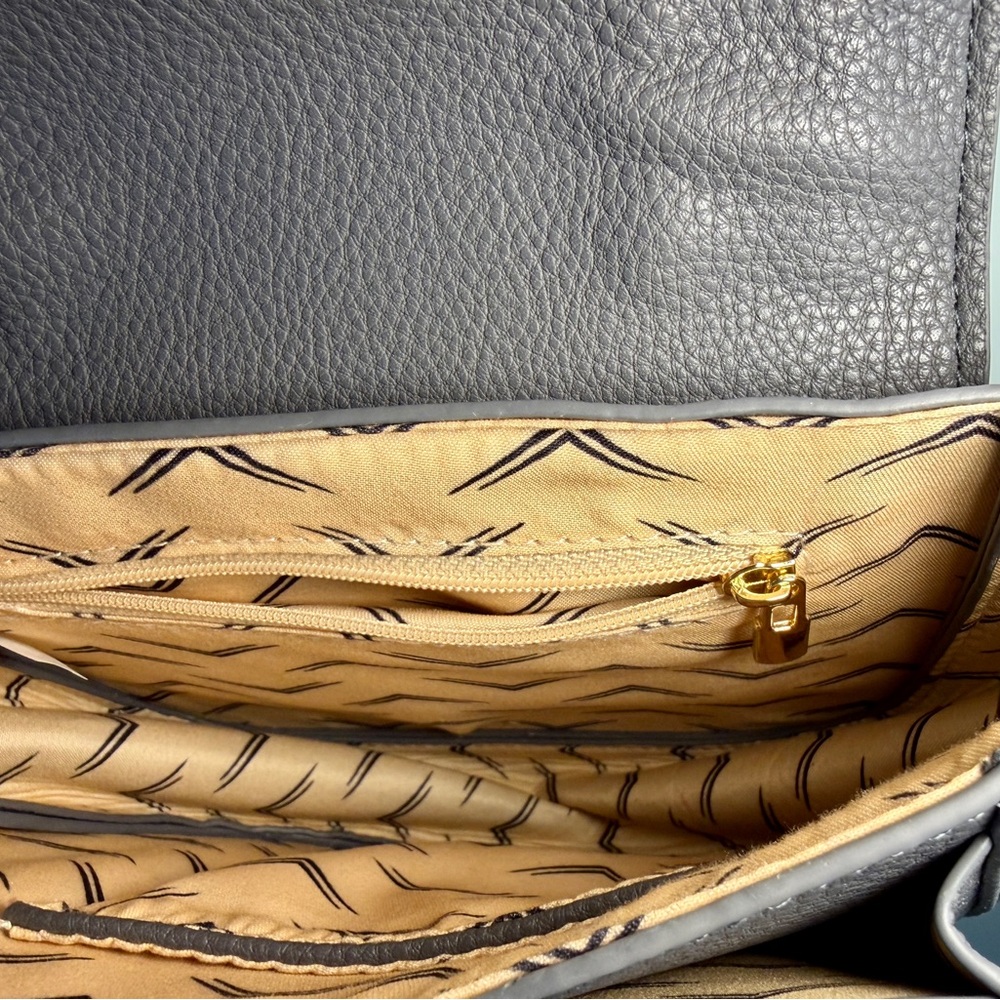 Elegant Gray Braided Tassel Shoulder Bag - Picture 7 of 7